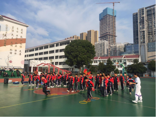 岳阳楼区东方红小学国培手拉手心连心